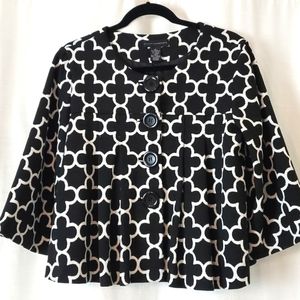 GRACE ELEMENTS SIZE L SHORT JACKET EXCELLENT CONDITION BLACK AND WHITE